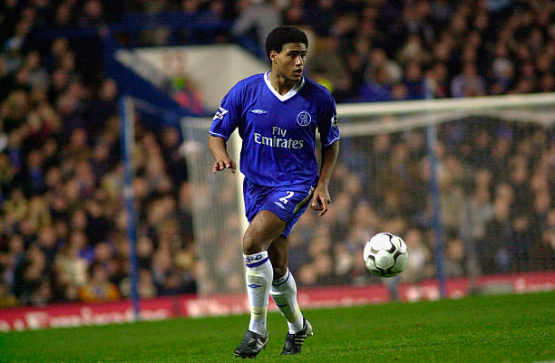 不仅意味着 不仅意味着